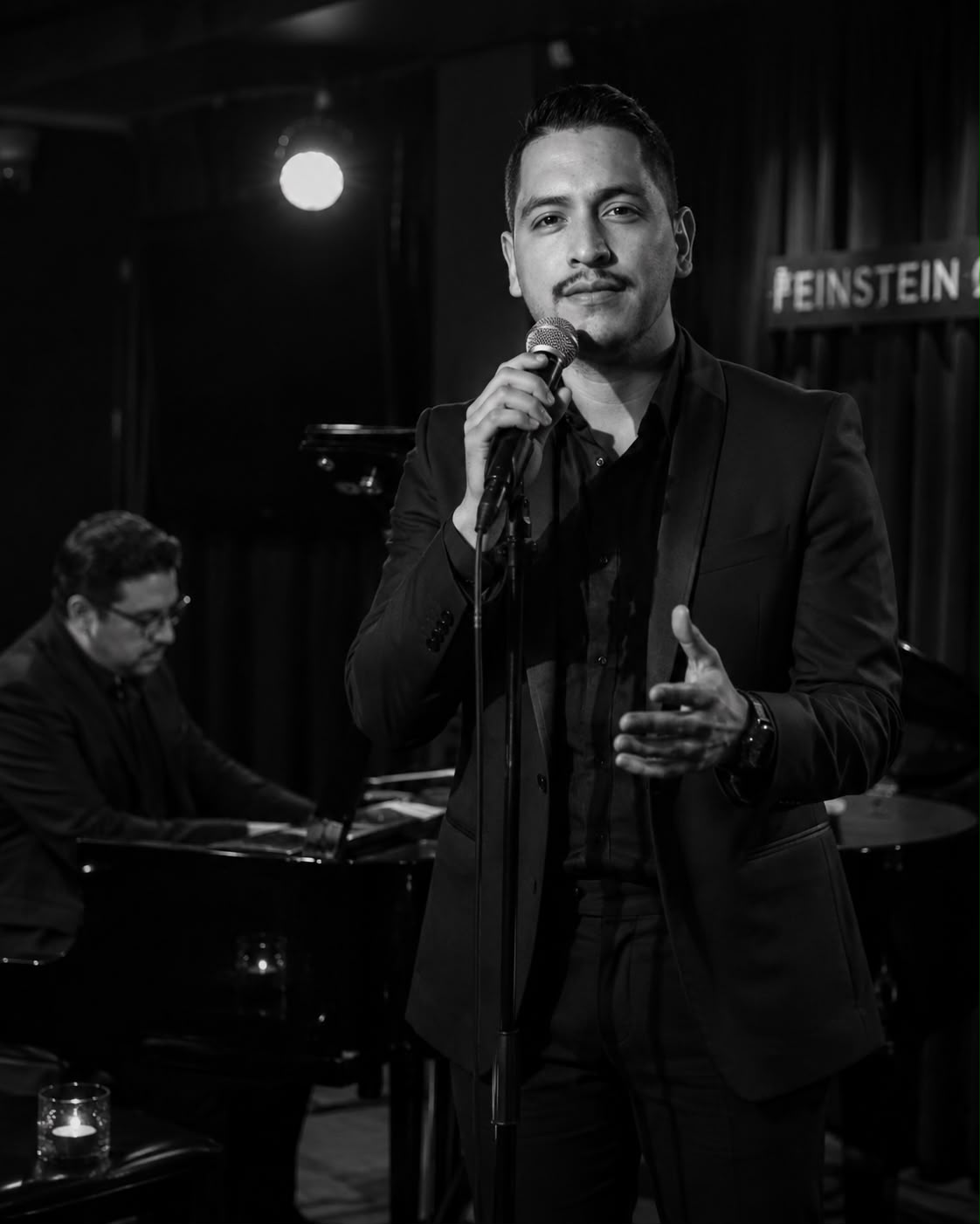Piano y cantante de Symphomania